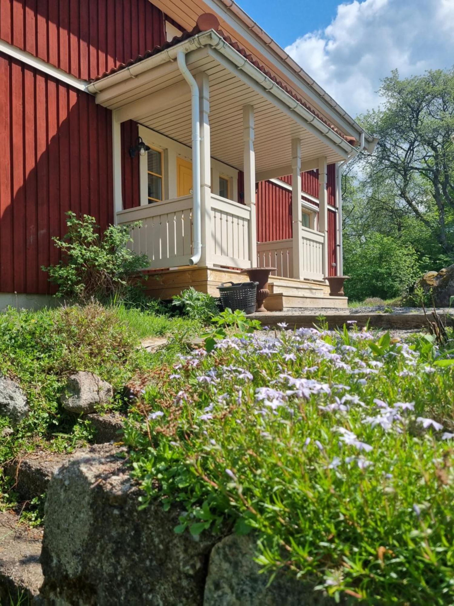 Saellinge House - Cozy Villa With Fireplace And Garden Close To ウプサラ エクステリア 写真