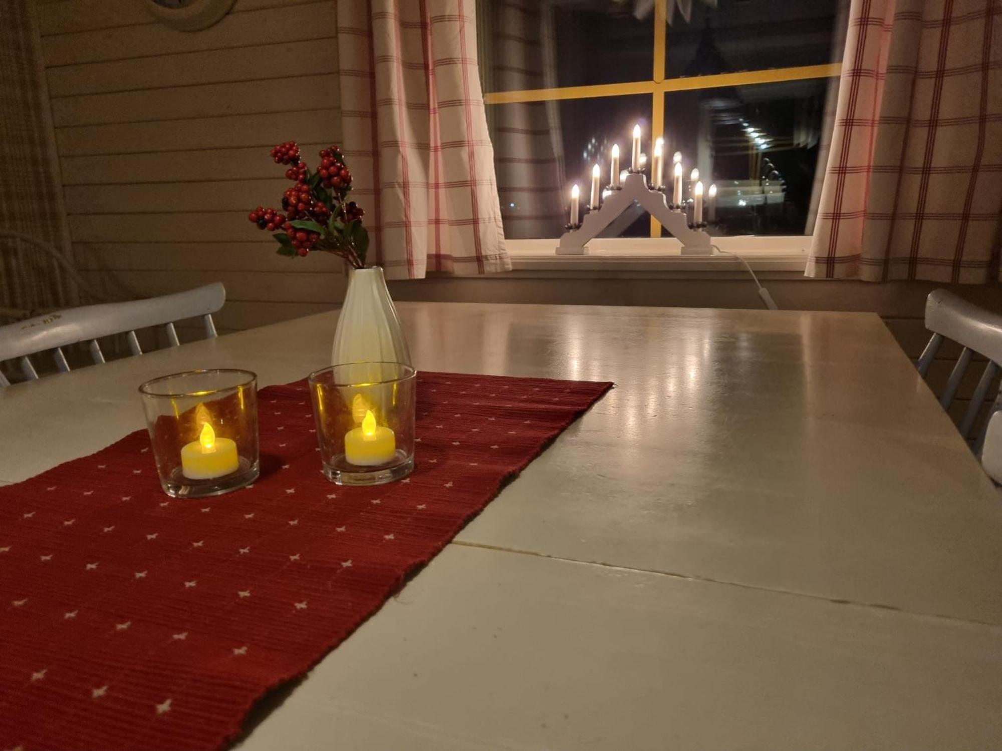 Saellinge House - Cozy Villa With Fireplace And Garden Close To ウプサラ エクステリア 写真