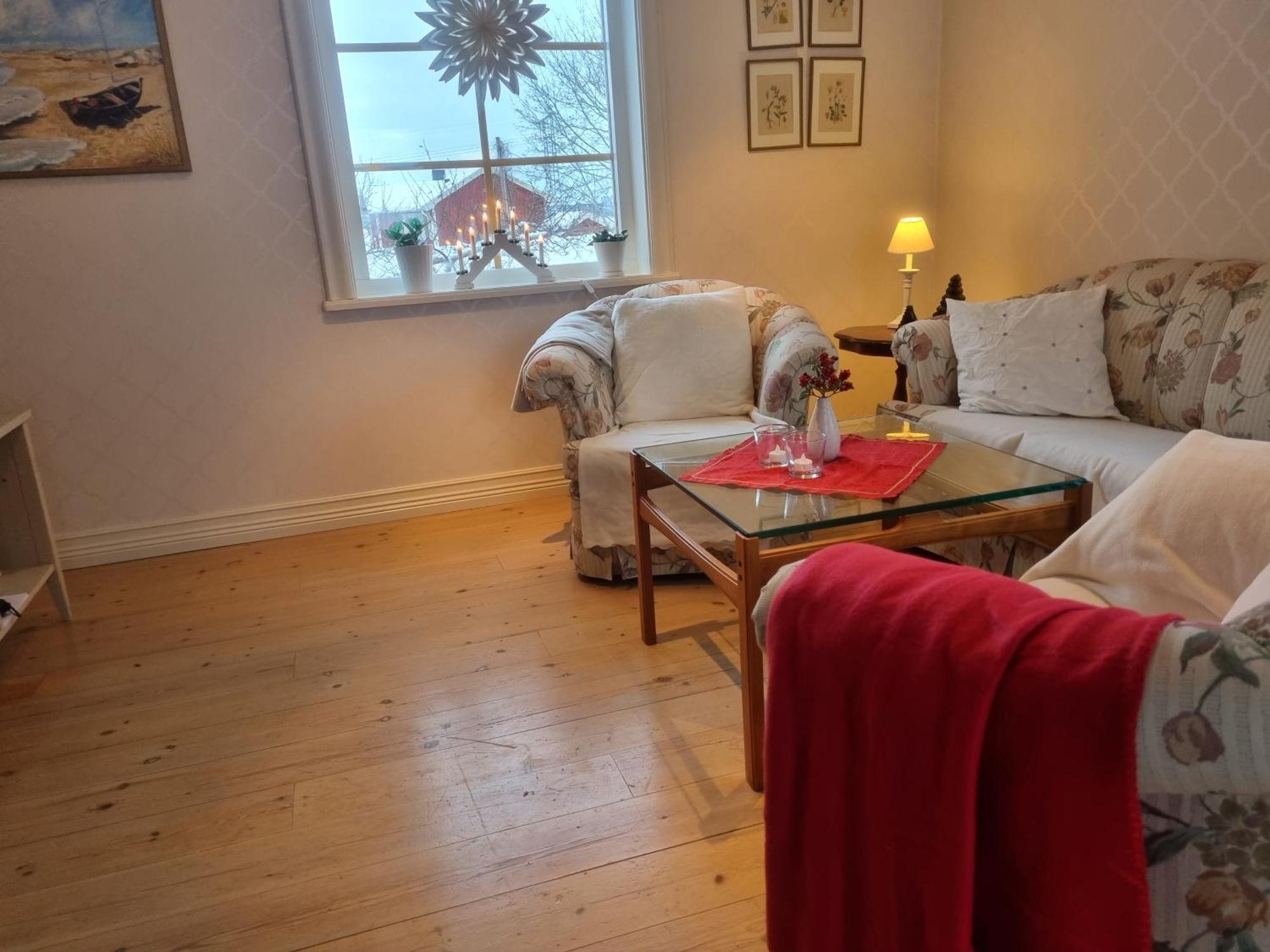 Saellinge House - Cozy Villa With Fireplace And Garden Close To ウプサラ エクステリア 写真