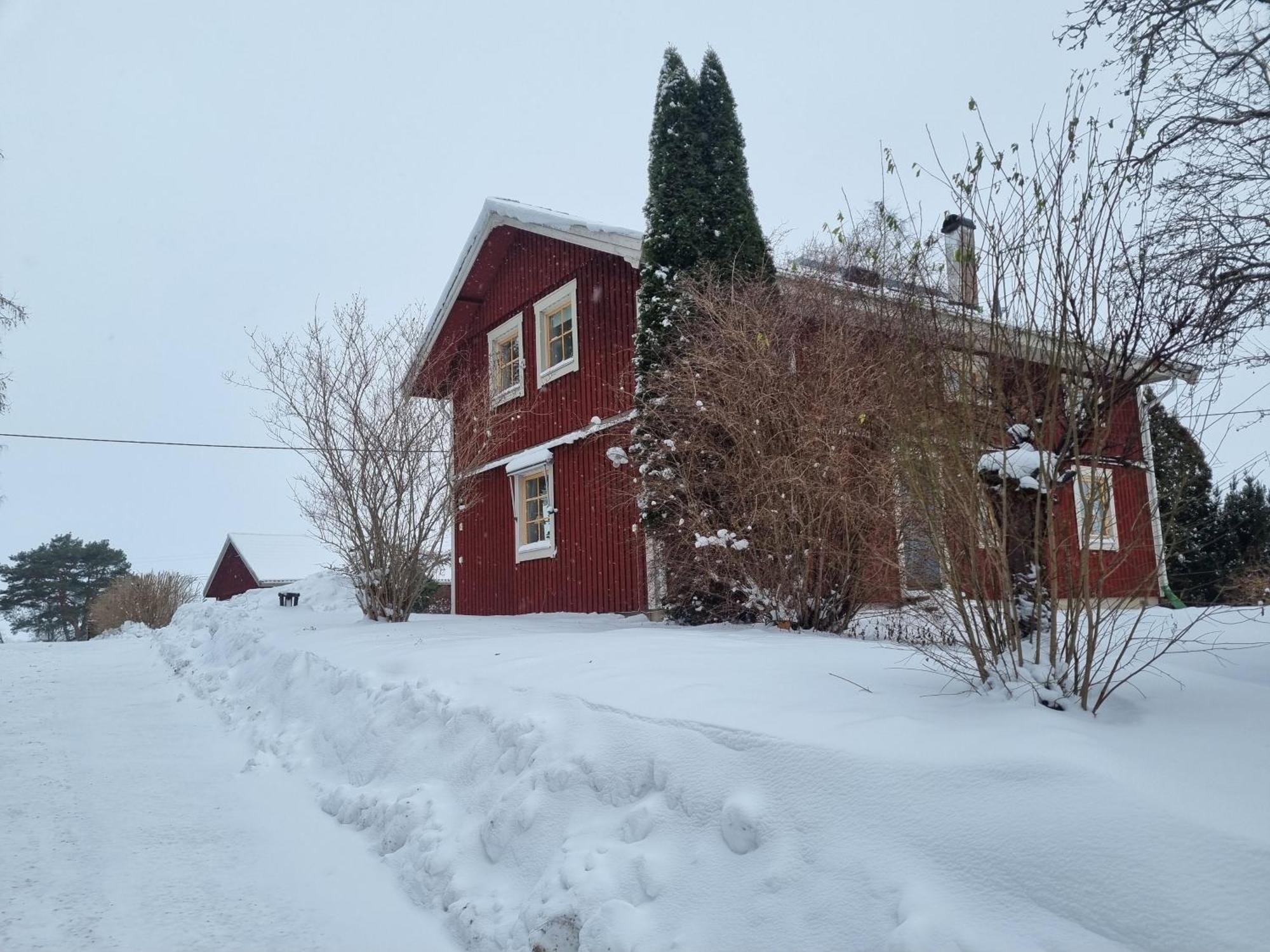 Saellinge House - Cozy Villa With Fireplace And Garden Close To ウプサラ エクステリア 写真